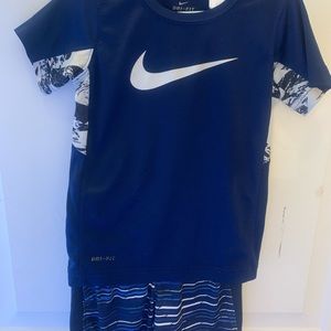 Nike shorts and shirt set for toddler boys